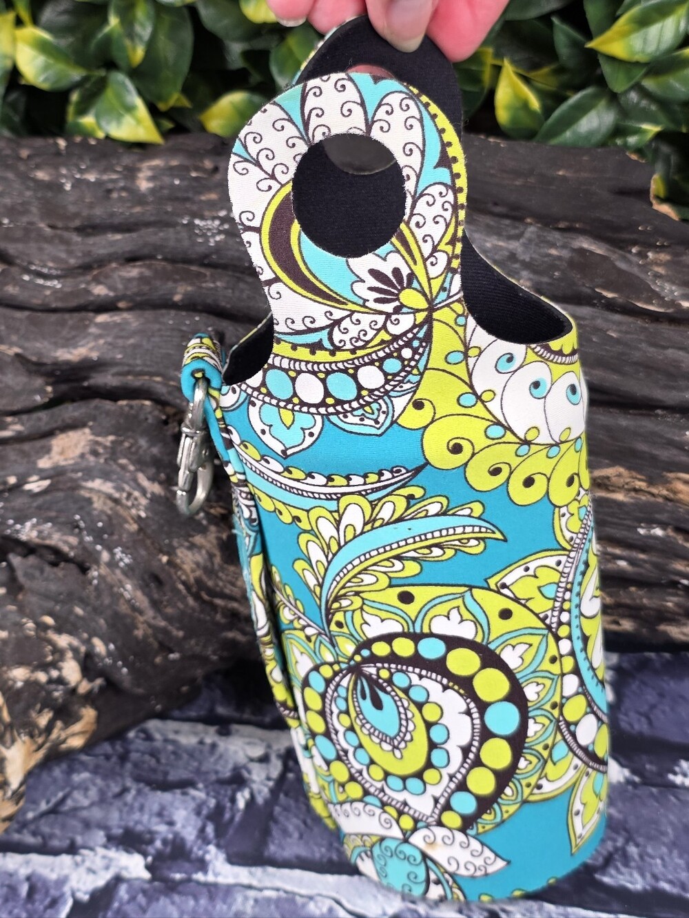 Vera Bradley Neoprene Water Bottle Holder w/ Clip – Turquoise Paisley Print